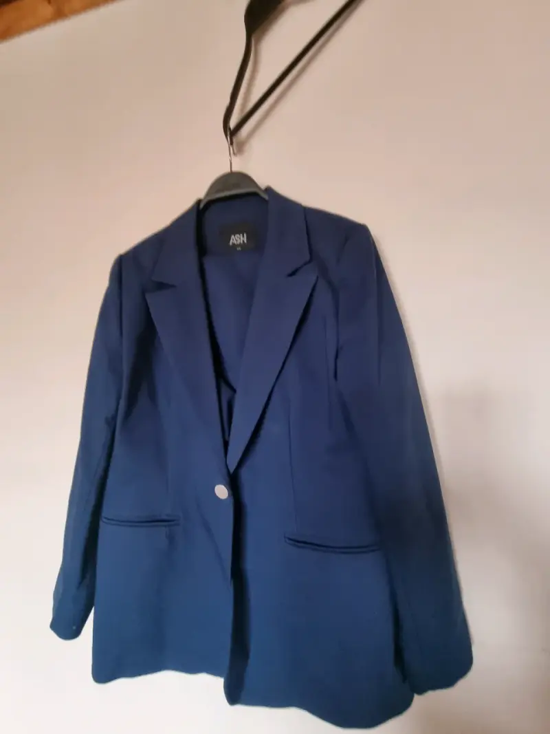 Blazer azul marino para mujer marca ASH