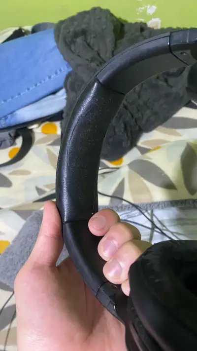 Audífonos Razer con cable desgastados - miniatura 5