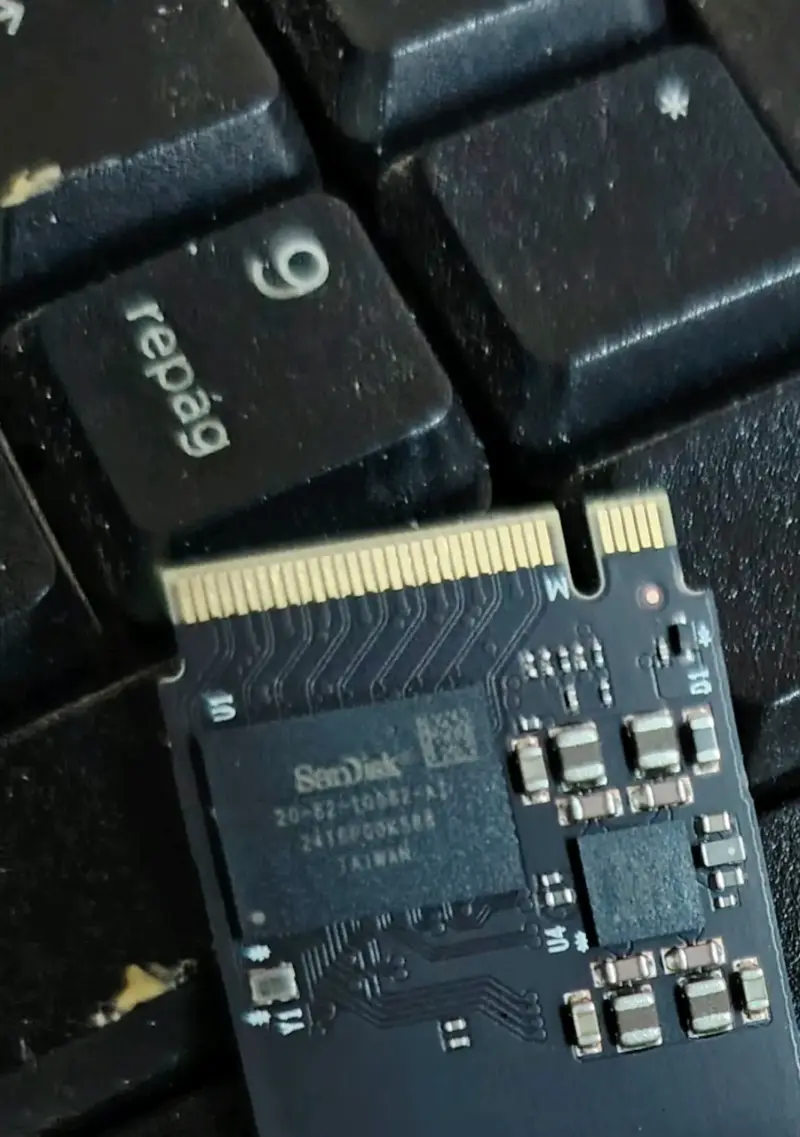 Disco duro SSD NVMe W. D. 512GB - 3