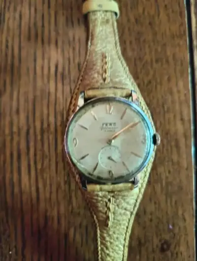 Reloj vintage de cuero para hombre - miniatura 1