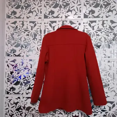Abrigo paño  rojo elegante para mujer - miniatura 2