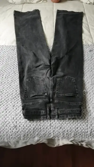 Jeans gris oscuro para mujer en buen estado - miniatura 3