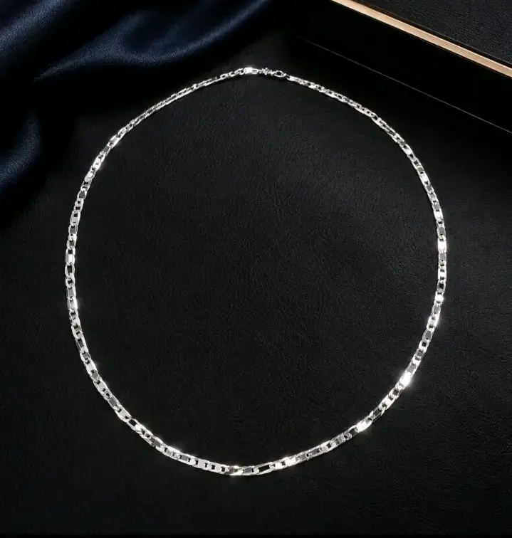Cadena de plata estilo eslabón