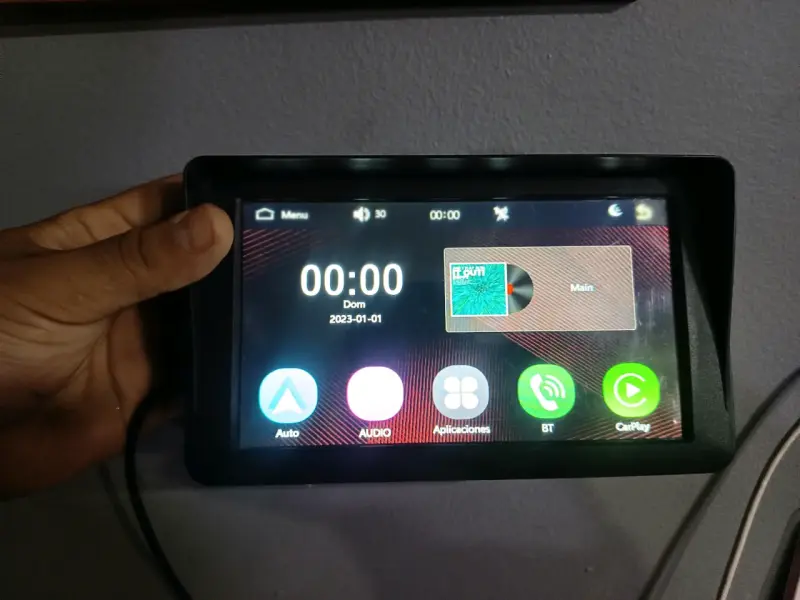 Pantalla car play con camara de retroceso - 5