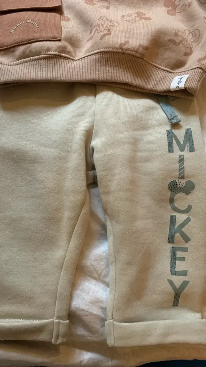 Conjunto de bebé Mickey Mouse con capucha - 3