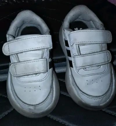 Lote de zapatillas deportivas para niños - miniatura 2