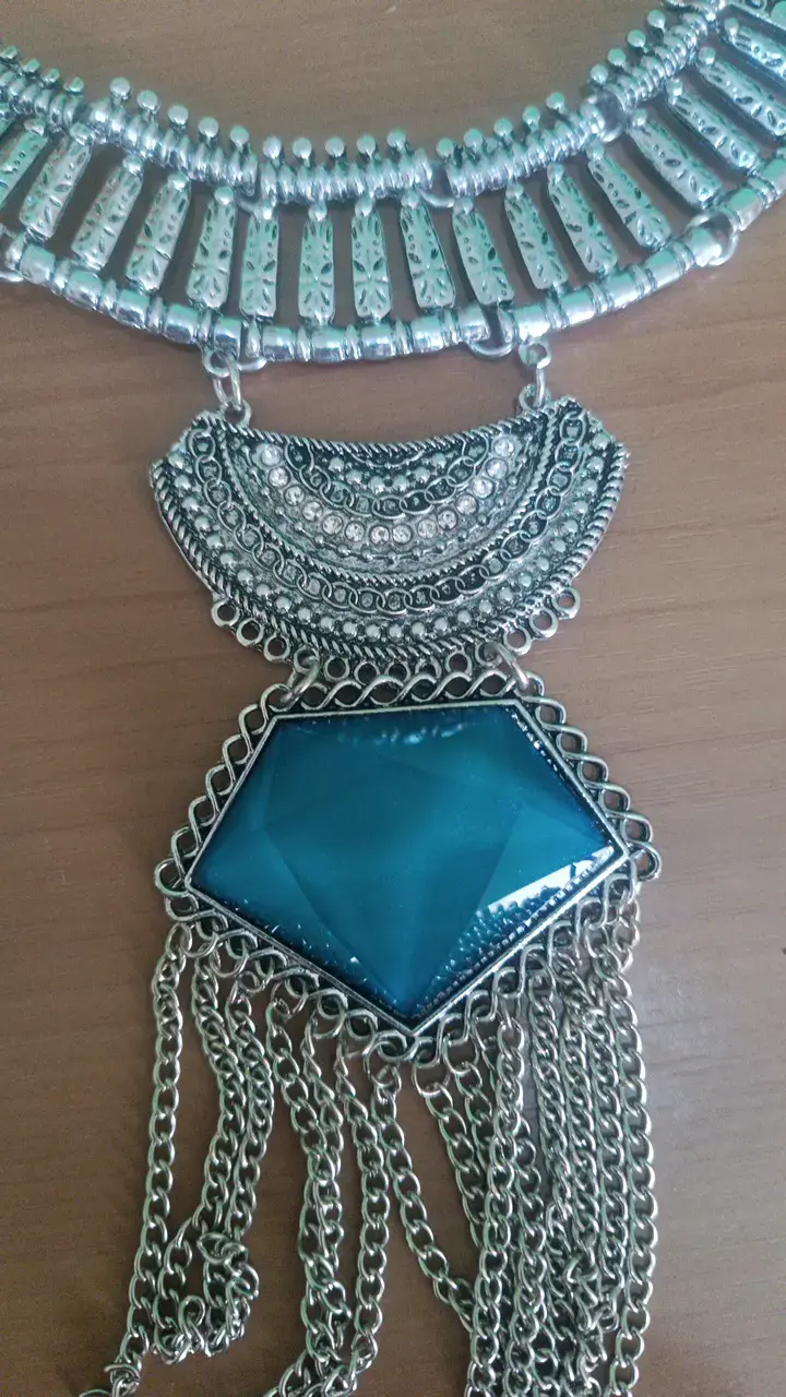 Collar plateado con colgante azul - 3