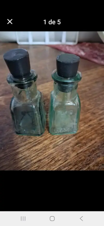 2 Botellas de vidrio vintage Kores - miniatura 1