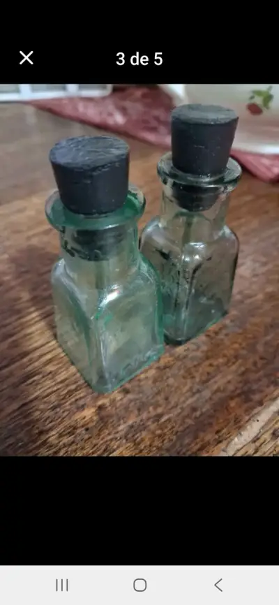 2 Botellas de vidrio vintage Kores - miniatura 3