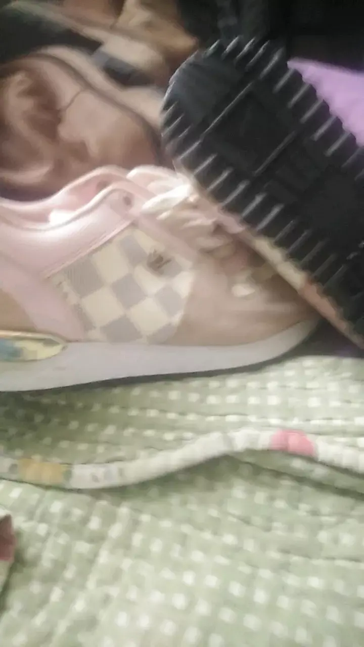 Zapatillas deportivas de mujer con diseño a cuadros - 2