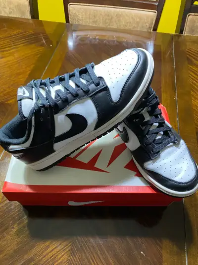Zapatillas Nike Dunk Low Blanco y Negro - miniatura 4