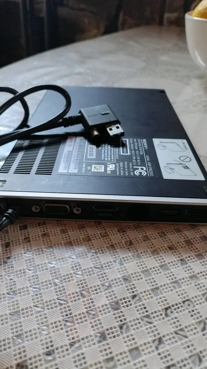 Unidad externa de DVD Sony Vaio con cable - 3