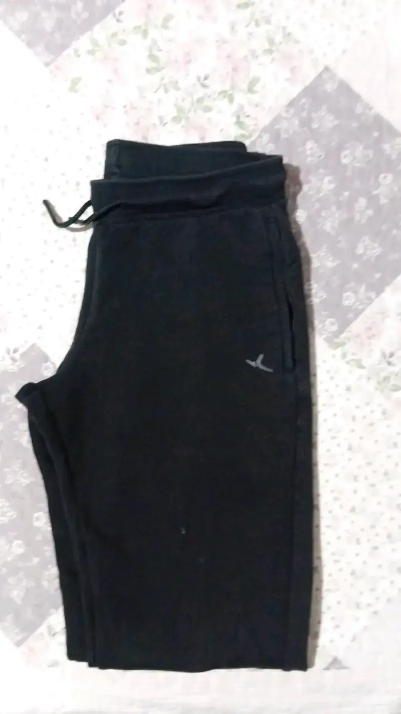 Jeans de mezclilla azul para mujer en buen estado - 3