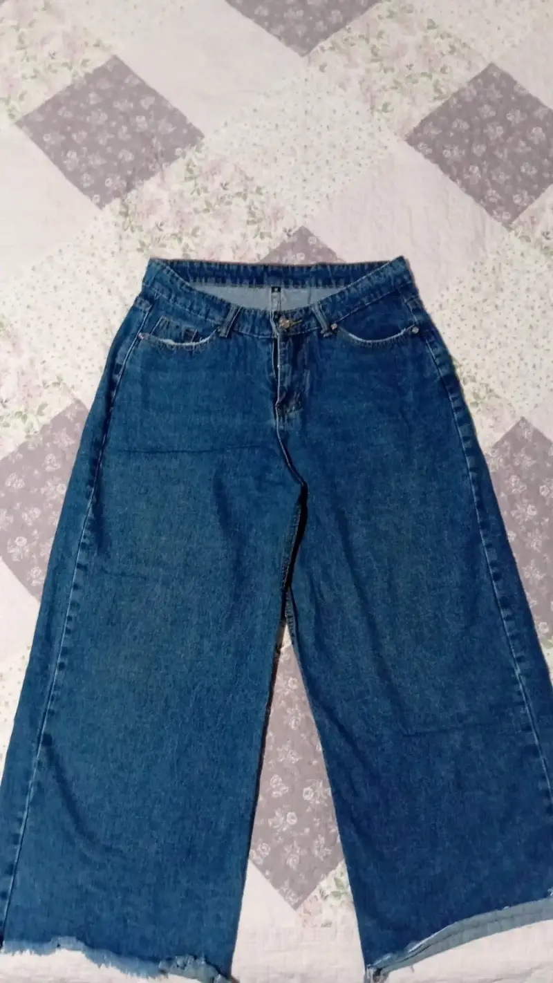 Jeans de mezclilla azul para mujer en buen estado - 6