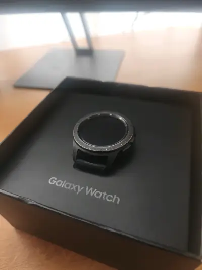 Samsung Galaxy Watch 42mm con Bluetooth - miniatura 3