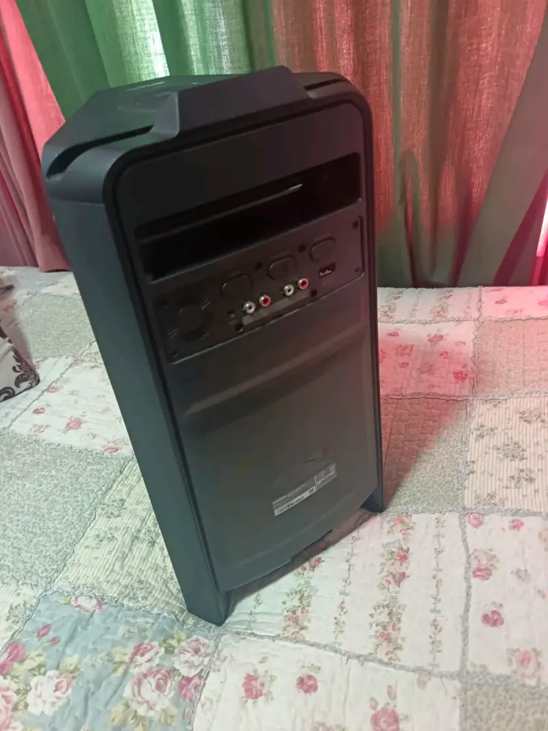 Parlante Samsung con sonido potente - 4