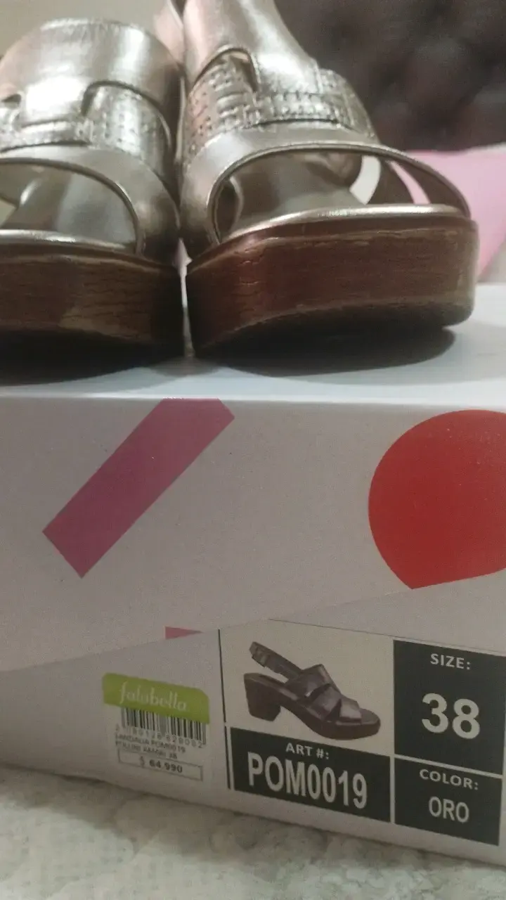 Sandalias de tacón doradas Pollini talla 38 - 6