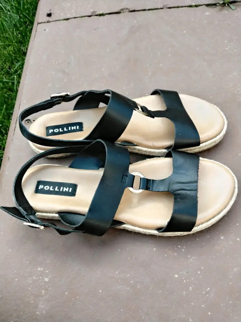 Sandalias de Cuero Negro - 9