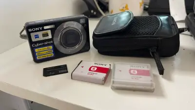 Cámara Sony Cyber-shot DSC-W120 con accesorios - miniatura 2