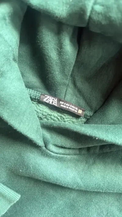 Polerón verde con capucha Zara para mujer - miniatura 3