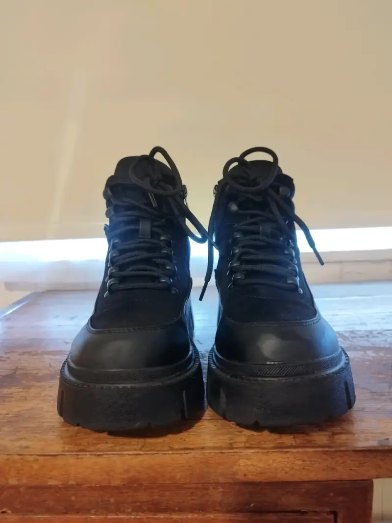 Talla 35 Botas de cuero negras con suela gruesa - 4