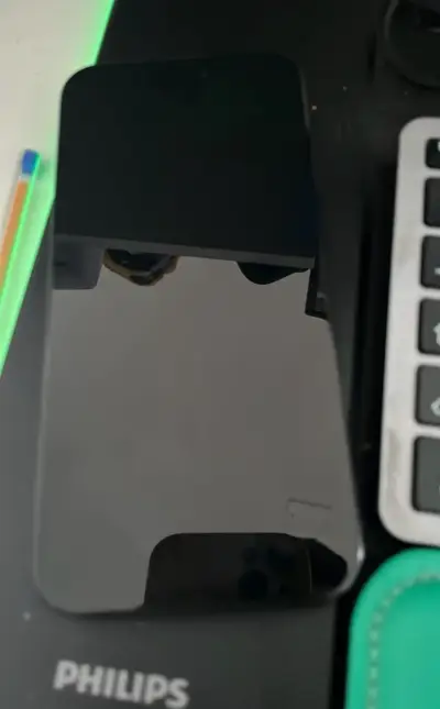 iPhone 16Pro Max 256GB Gris Espacial en Buen Estad - miniatura 1