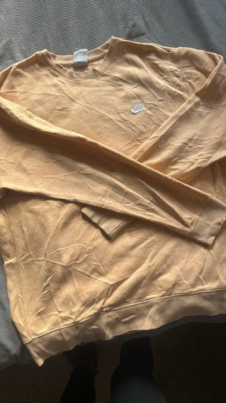 Polerón Nike beige para mujer - 4