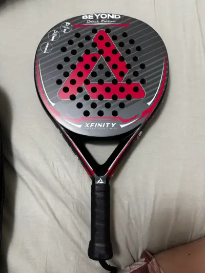 Pala de pádel Beyond Black Edition Xfinity - miniatura 1