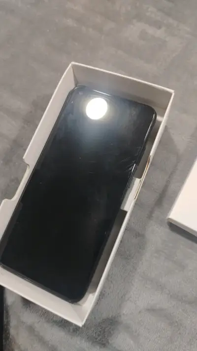 Huawei Y7P smartphone en buen estado - miniatura 2