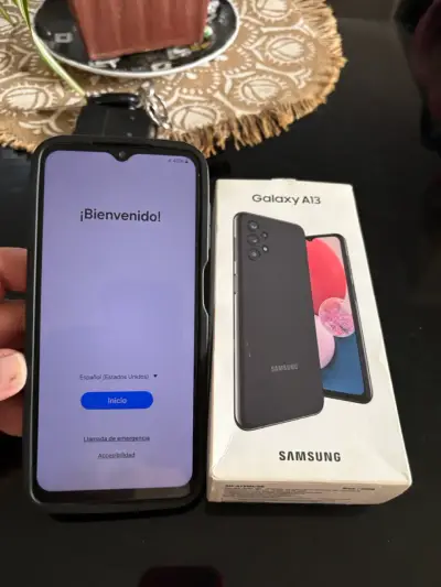 Samsung Galaxy A13 en buen estado con caja - miniatura 2