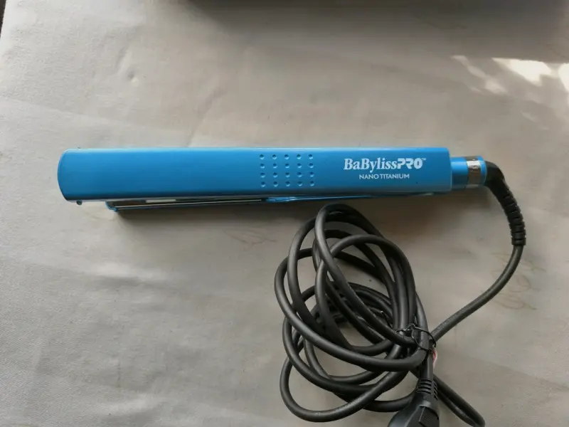 Plancha de Pelo Babyliss Pro Nano Titanium Azul - 3