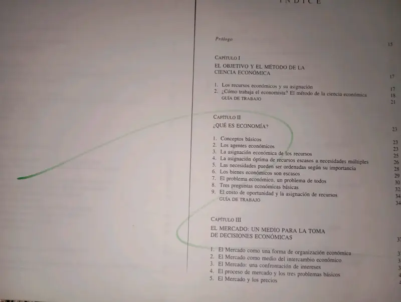 Libro Elementos de Economía de Carlos Massad, foto - 6