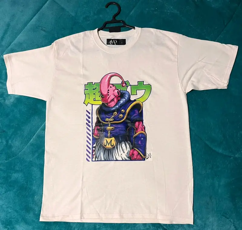 Polera blanca con diseño de Majin Boo - 1