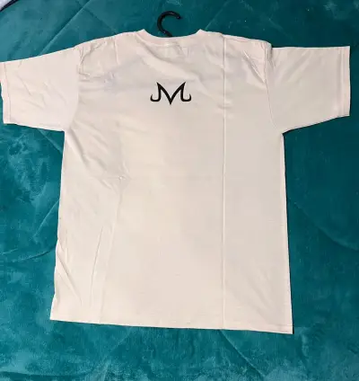 Polera blanca con diseño de Majin Boo - miniatura 2