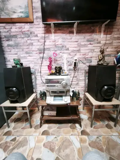 Equipo de sonido Sony con parlantes S.A.W. - miniatura 3