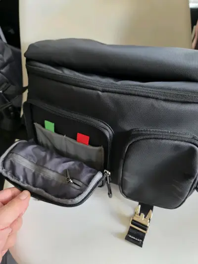Bolso de cámara K&F Concept negro con compartimentos - miniatura 2