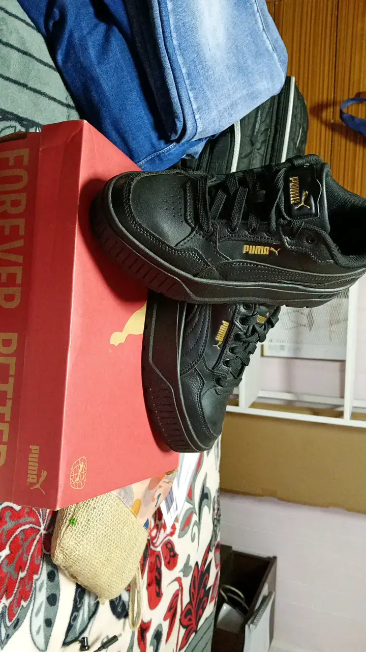 Zapatillas negras Puma estilo casual - 2