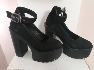 Zapatos de plataforma negros con hebilla - miniatura 2