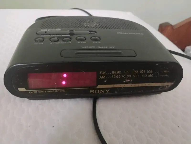 Radio reloj despertador vintage Sony Dream Machine