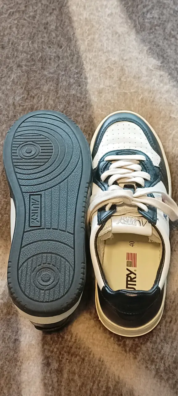 Zapatillas  Autry talla 39 - 4