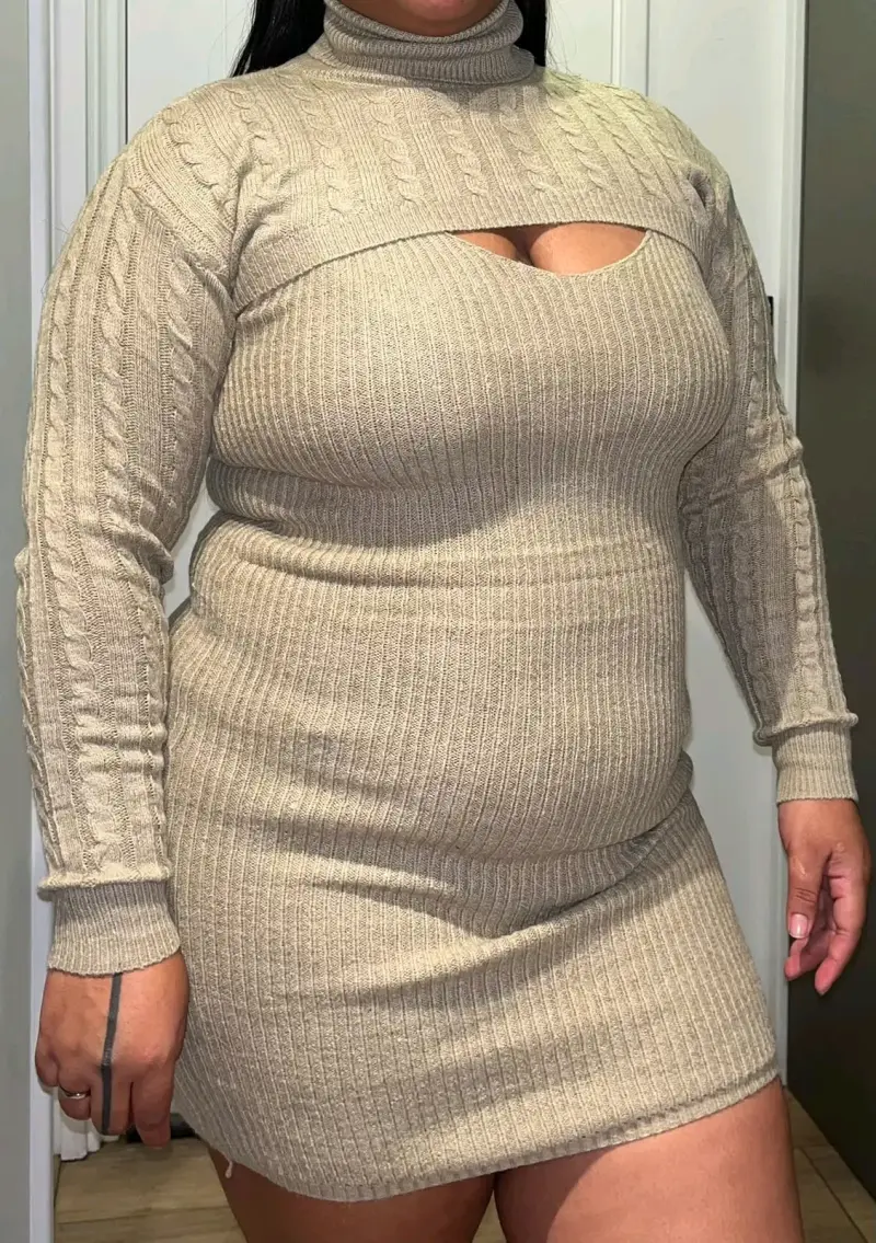 Vestido de punto azul con diseño moderno - 5
