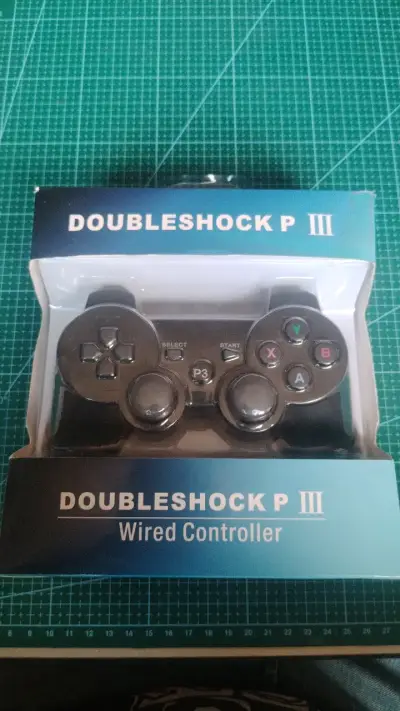 Controlador alámbrico Doubleshock P III para PS3 - miniatura 1