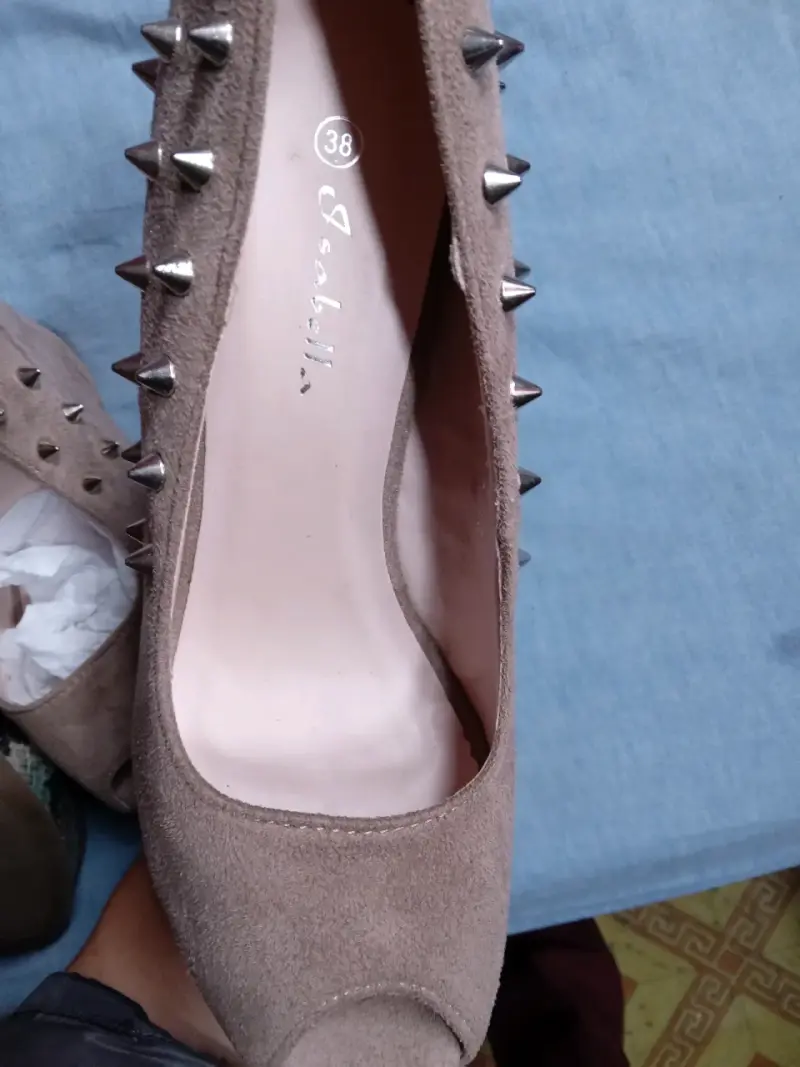 Zapatos de tacón alto con diseño de serpiente y ta - 4