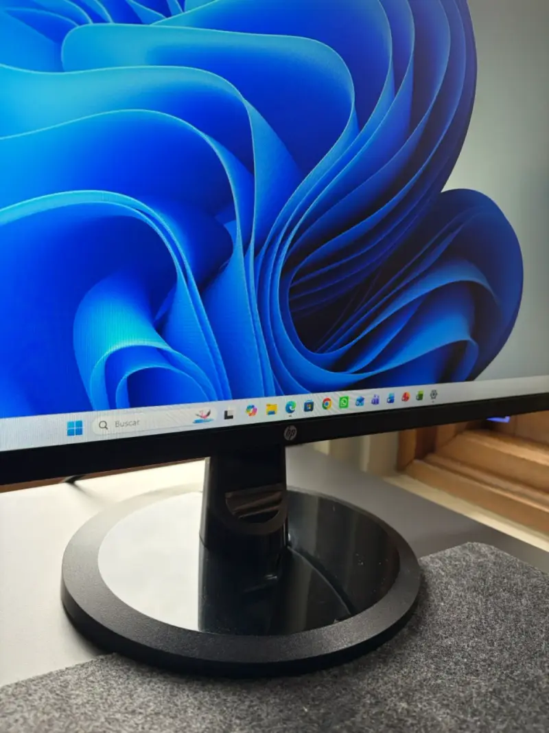 Monitor HP N246v-24 pulgadas Full HD - 3