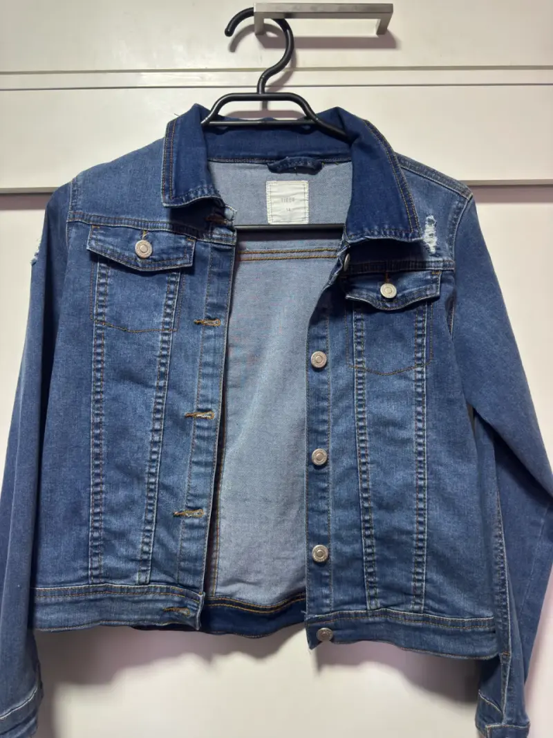 Chaqueta de mezclilla azul para mujer