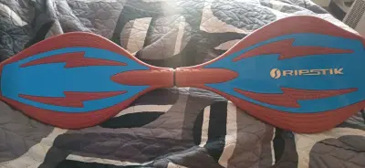 Waveboard Ripstik azul y rojo en buen estado - miniatura 1