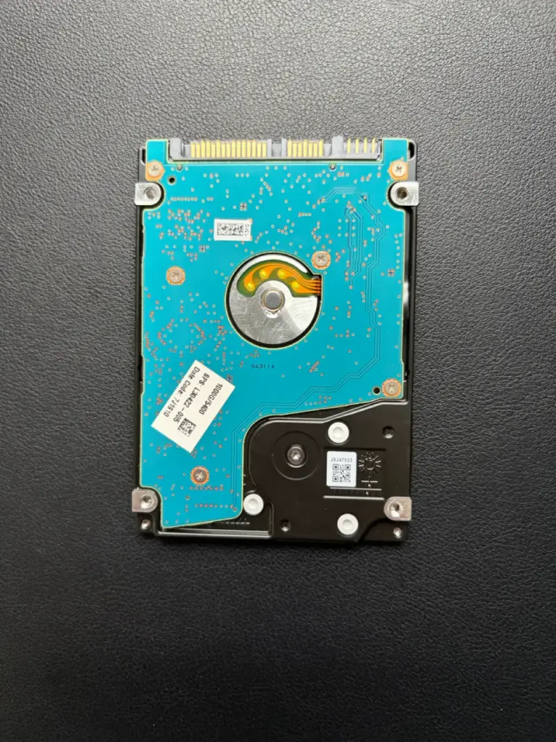 Disco duro Toshiba 1TB-para laptop - 2