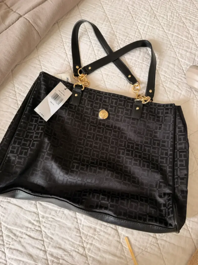 Bolso negro Tommy Hilfiger con diseño elegante - 5