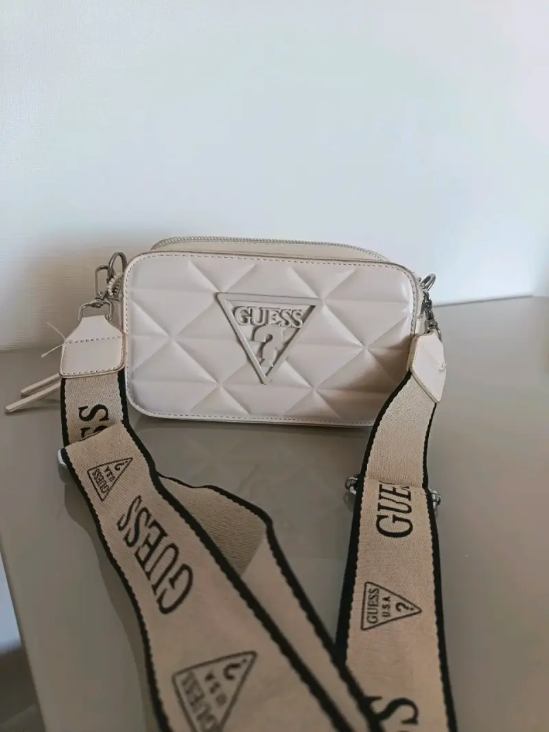 Cartera cruzada Guess blanco con logo - 2