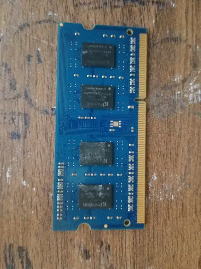 Memoria RAM Kingston 2GB DDR3 para Laptop - miniatura 2